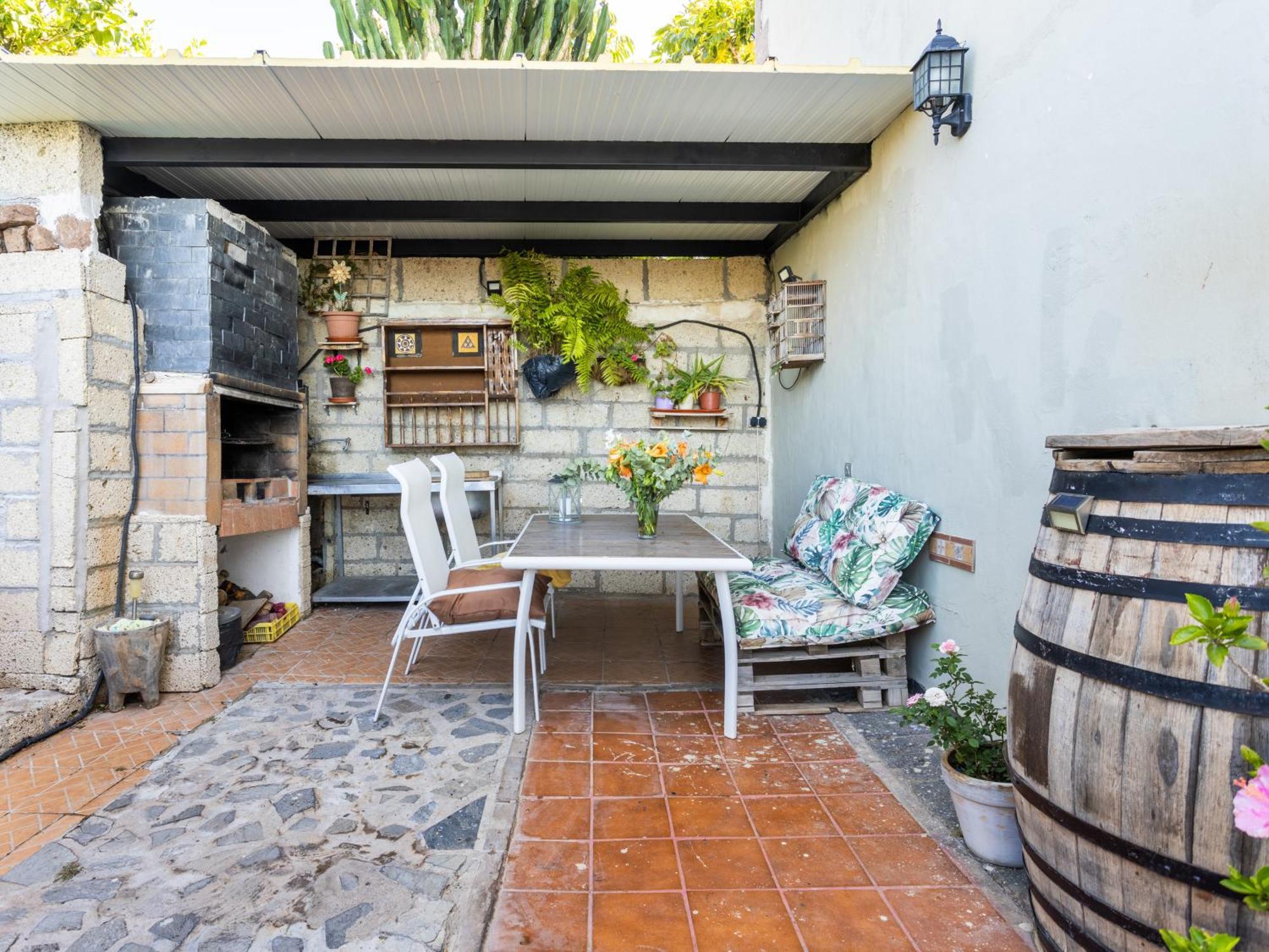 Live Candelaria Araya Muy Mia Exterior photo
